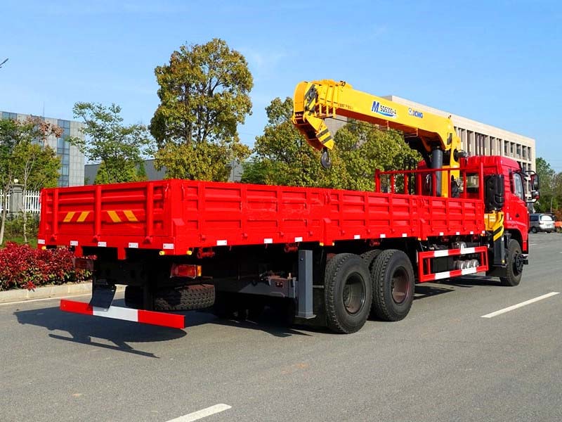 東風暢行后八輪徐工12噸隨車吊多少錢一輛?