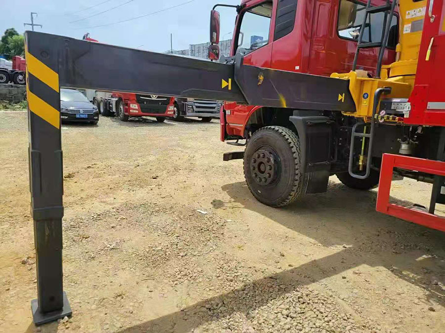 東風(fēng)暢行D3V國(guó)六270馬力隨車吊上市